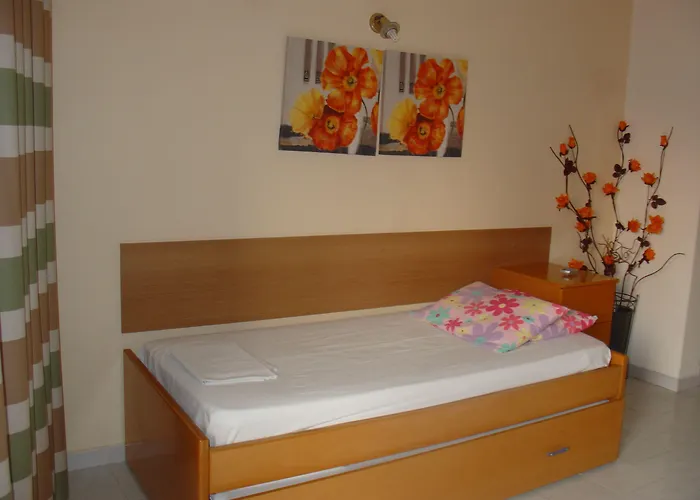 Hotel de apartamente Lyristis Dinos & Faliraki