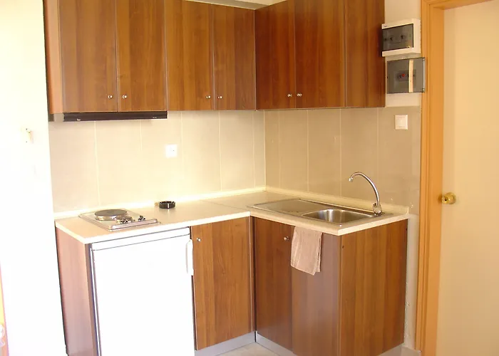 Lyristis Dinos & 3* Faliraki