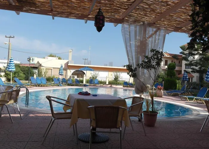 Hotel de apartamente Lyristis Dinos & Faliraki