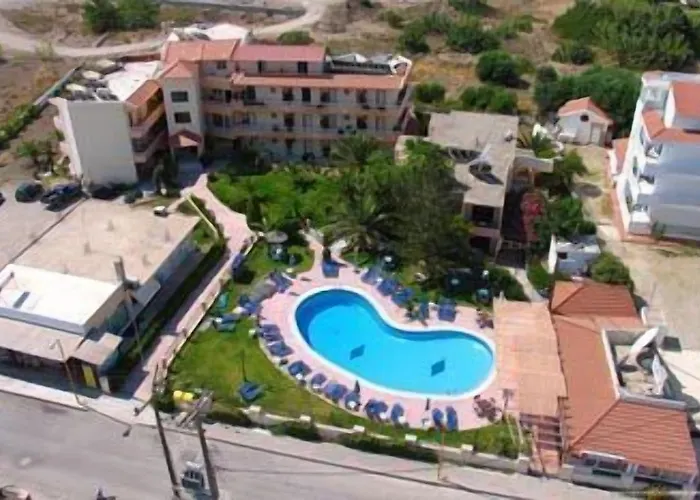 Lyristis Dinos & Hotel de apartamente Faliraki