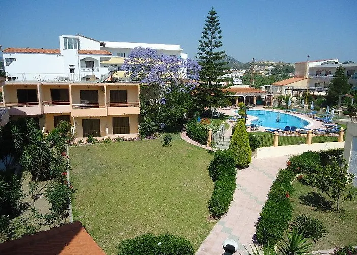 Lyristis Dinos & 3* Faliraki