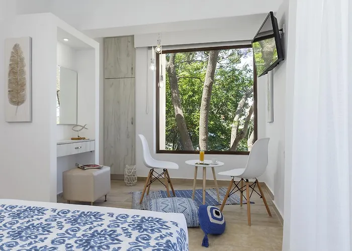 Lyristis Dinos & Hotel de apartamente Faliraki