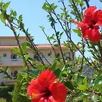 Lyristis Dinos & Hotel de apartamente Faliraki