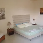 Lyristis Dinos & Hotel de apartamente 3*