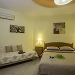 Hotel de apartamente Lyristis Dinos &