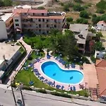 Lyristis Dinos & Hotel de apartamente Faliraki