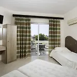 Hotel de apartamente Lyristis Dinos &