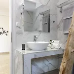 Lyristis Dinos & Hotel de apartamente 3*