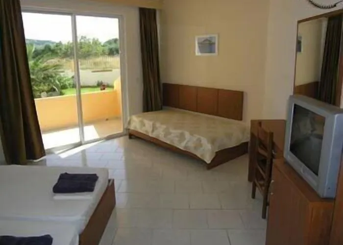 Lägenhetshotell Lyristis Dinos & Faliraki