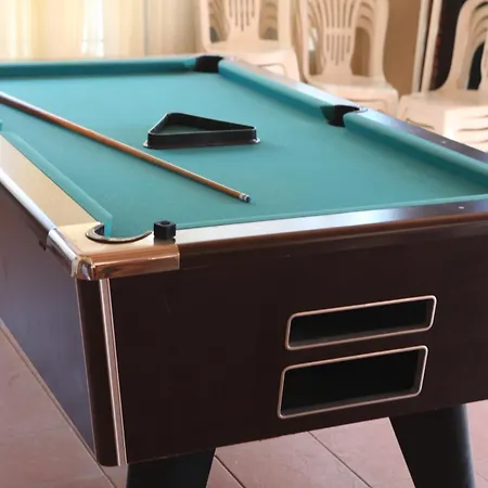 公寓式酒店 Lyristis Dinos & 法里拉基