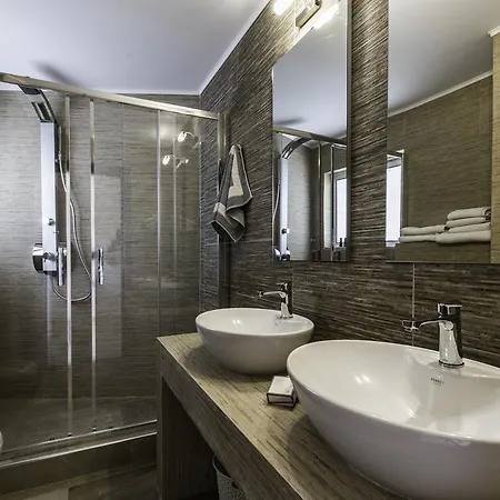 Aparthotel Lyristis Dinos & Faliraki