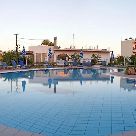 Lyristis Dinos & 法里拉基