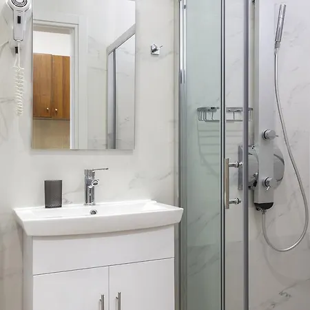 公寓式酒店 Lyristis Dinos & 3*