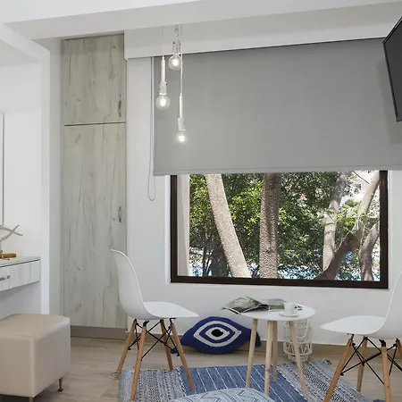 Lyristis Dinos & 公寓式酒店 3*