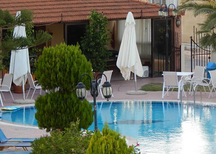 Lyristis Dinos & 3* Faliraki